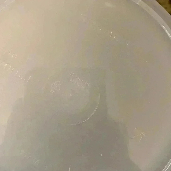 Tupperware Bowls Set of 4 - Picture 3 of 3